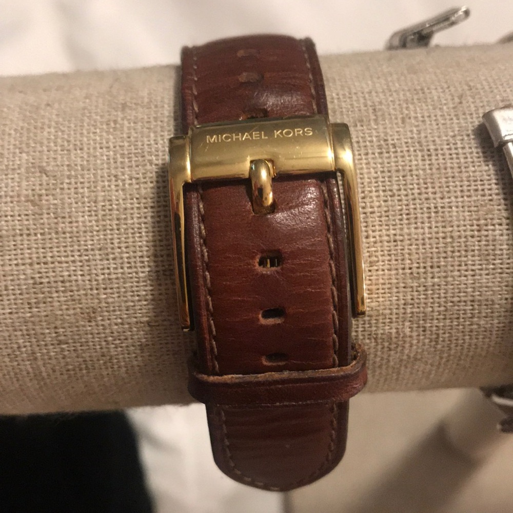 Michael Kors Leather Strap Watch - Picture 3 of 3